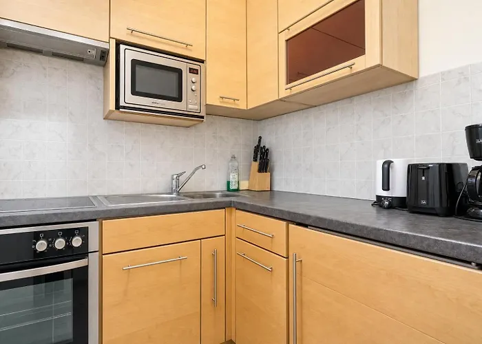 Apartment Cozy 1 Bedroom In Location